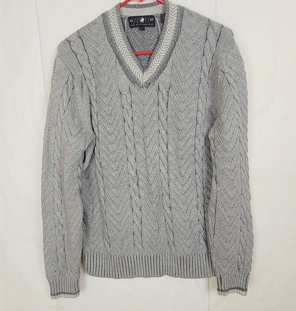 Hart Schaffner Marx grey cable knit v-neck sweater Size Medium Preppy Old Money